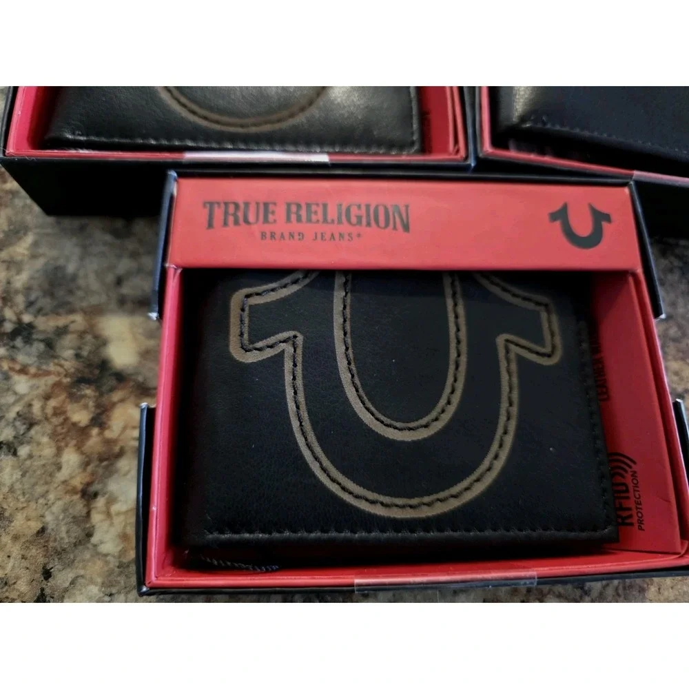 True Religion nwt mens